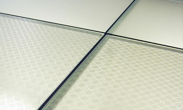 Стеклянный пол в квартиру с декоративным стеклом купить в Тюмени