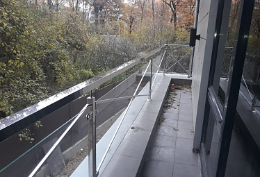 Ограждения для кровли из нержавеющей стали купить в Тюмени