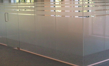 Cтеклянные перегородки - вариант 3 в Тюмени. Готовые проекты ПерилаГлавСнаб Cтеклянные перегородки - вариант 3 в Тюмени. Готовые проекты ПерилаГлавСнаб