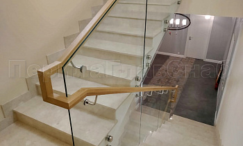 Цельностеклянные ограждения на несущем стекле в Тюмени. Готовые проекты ПерилаГлавСнаб Цельностеклянные ограждения на несущем стекле в Тюмени. Готовые проекты ПерилаГлавСнаб