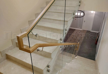 Цельностеклянные ограждения на несущем стекле купить в Тюмени