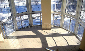 Ригельное ограждение для панорамных окон в Тюмени. Готовые проекты ПерилаГлавСнаб