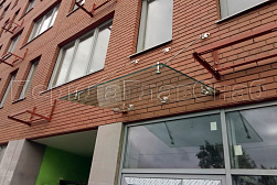 Стеклянные козырьки на вантах в Тюмени. Готовые проекты ПерилаГлавСнаб - фото 4