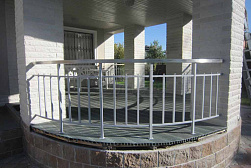 Перила и ограждения с вертикальным заполнением в Тюмени. Готовые проекты ПерилаГлавСнаб - фото 15