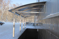 Козырьки и навесы на металлокаркасе в Тюмени. Готовые проекты ПерилаГлавСнаб - фото 20 Козырьки и навесы на металлокаркасе в Тюмени. Готовые проекты ПерилаГлавСнаб - фото 20