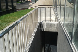 Перила и ограждения с вертикальным заполнением в Тюмени. Готовые проекты ПерилаГлавСнаб - фото 5