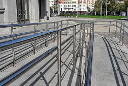 Поручни для инвалидов из нержавеющей стали в Тюмени. Готовые проекты ПерилаГлавСнаб - фото 2