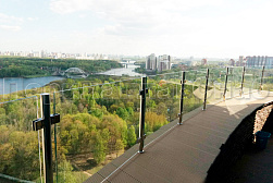 Цельностеклянные ограждения для крыш в Тюмени. Готовые проекты ПерилаГлавСнаб - фото 3 Цельностеклянные ограждения для крыш в Тюмени. Готовые проекты ПерилаГлавСнаб - фото 3