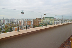 Стеклянные перила для балконов в Тюмени. Готовые проекты ПерилаГлавСнаб - фото 26 Стеклянные перила для балконов в Тюмени. Готовые проекты ПерилаГлавСнаб - фото 26