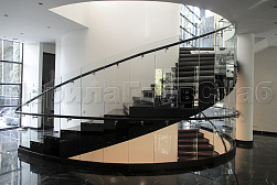 Стеклянные перила для винтовых лестниц в Тюмени. Готовые проекты ПерилаГлавСнаб - фото 15