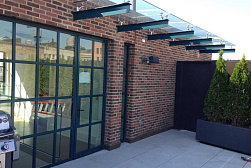 Консольные козырьки и навесы в Тюмени. Готовые проекты ПерилаГлавСнаб - фото 13