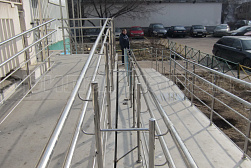 Поручни для инвалидов из нержавеющей стали в Тюмени. Готовые проекты ПерилаГлавСнаб - фото 5