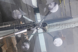 Стеклянные козырьки на спайдерах в Тюмени. Готовые проекты ПерилаГлавСнаб - фото 8